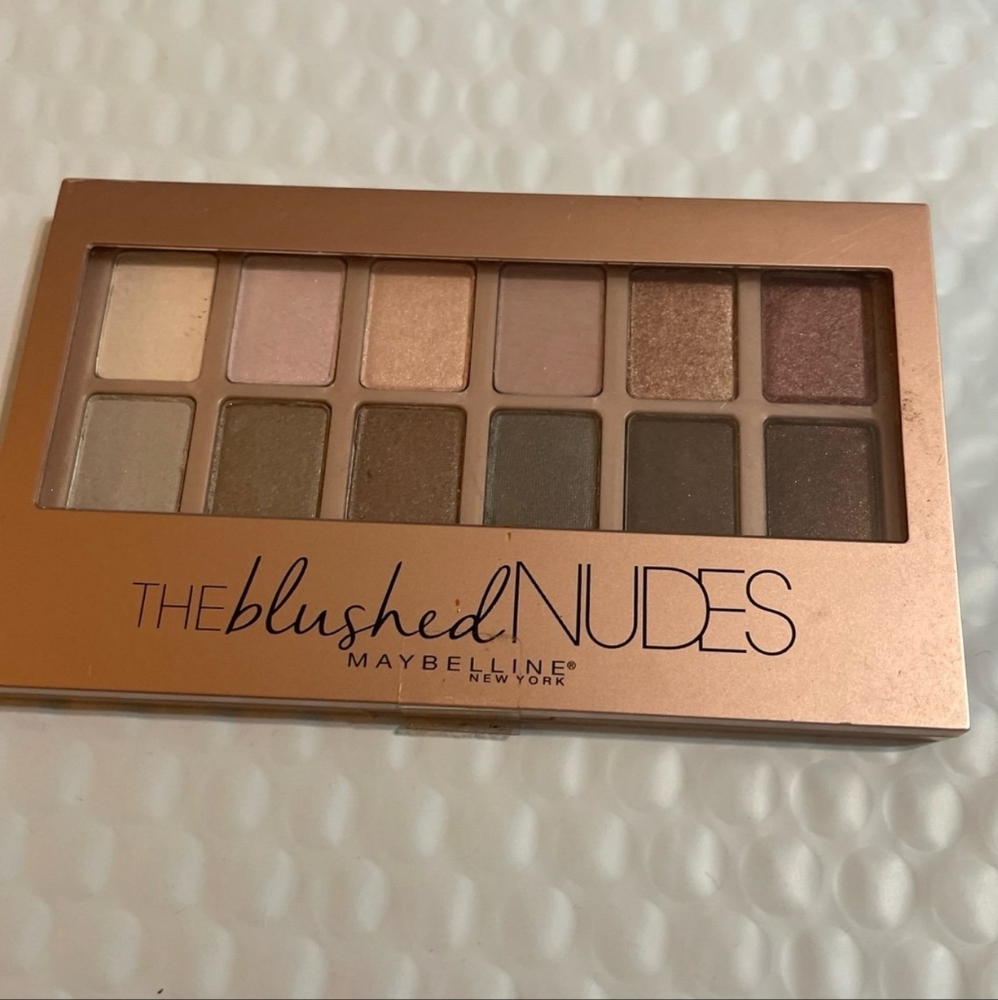 Maybelline The Blushed Nudes Eyeshadow Palette